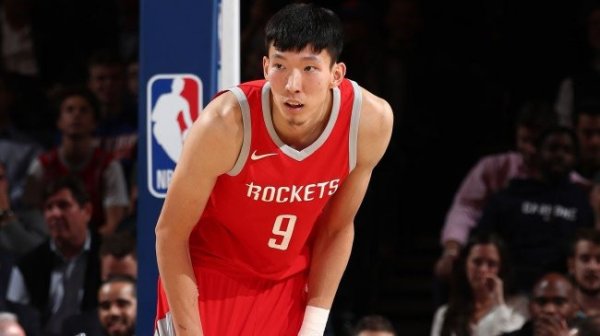 巅峰国际 时隔6年又有中国球员进NBA 上一位是火箭周琦