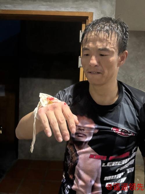 巅峰国际APP 货拉拉小哥打下泰拳金腰带 闯荡泰拳圈的中国人